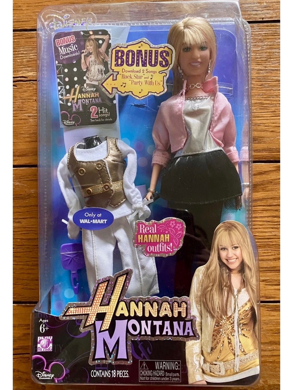 NIB Y2K Hannah Montana Miley Cyrus Doll Walmart Exclusive 2 Outfits 2007